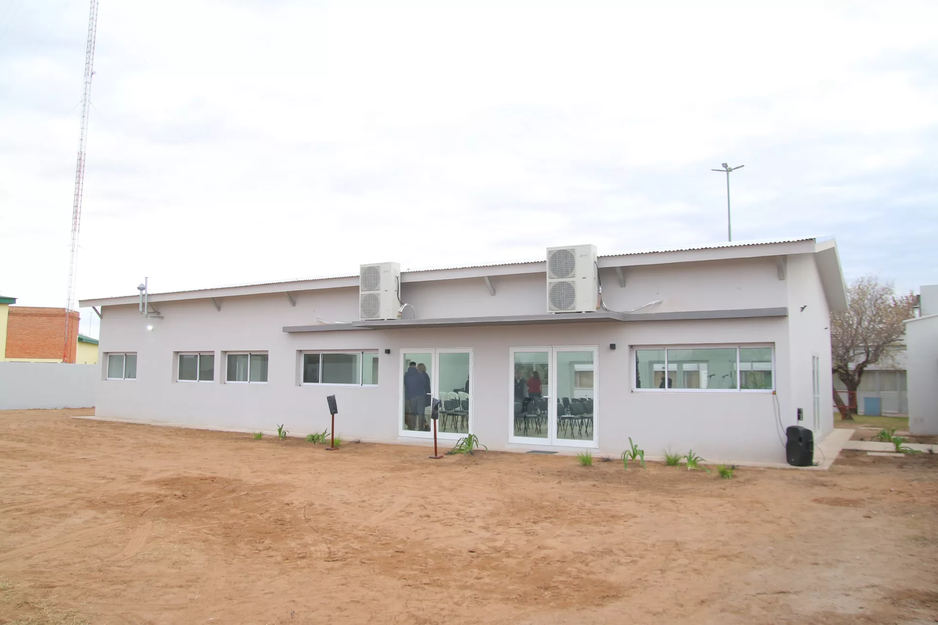 Nuevo SUM comunitario en barrio Rucci: “Nos faltaba esta obra, una de las más grandes que hemos afrontado con fondos municipales”, dijo Fernanda Alonso