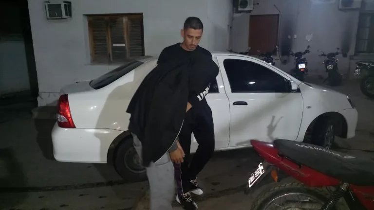Detienen en Córdoba a un hombre acusado de robar una importante cantidad de dinero en una casa de General Pico