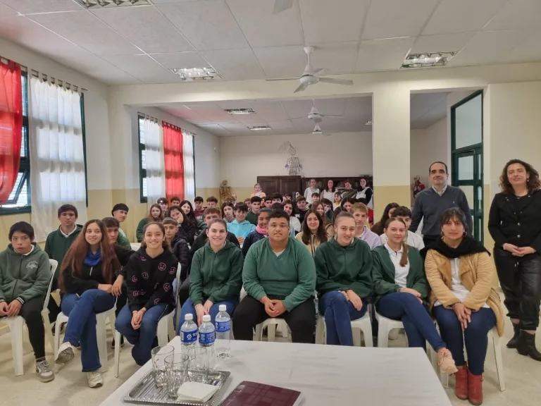 Titulares de Juzgados Laborales de General Pico brindaron una charla en el colegio Santa Teresita de Embajador Martini