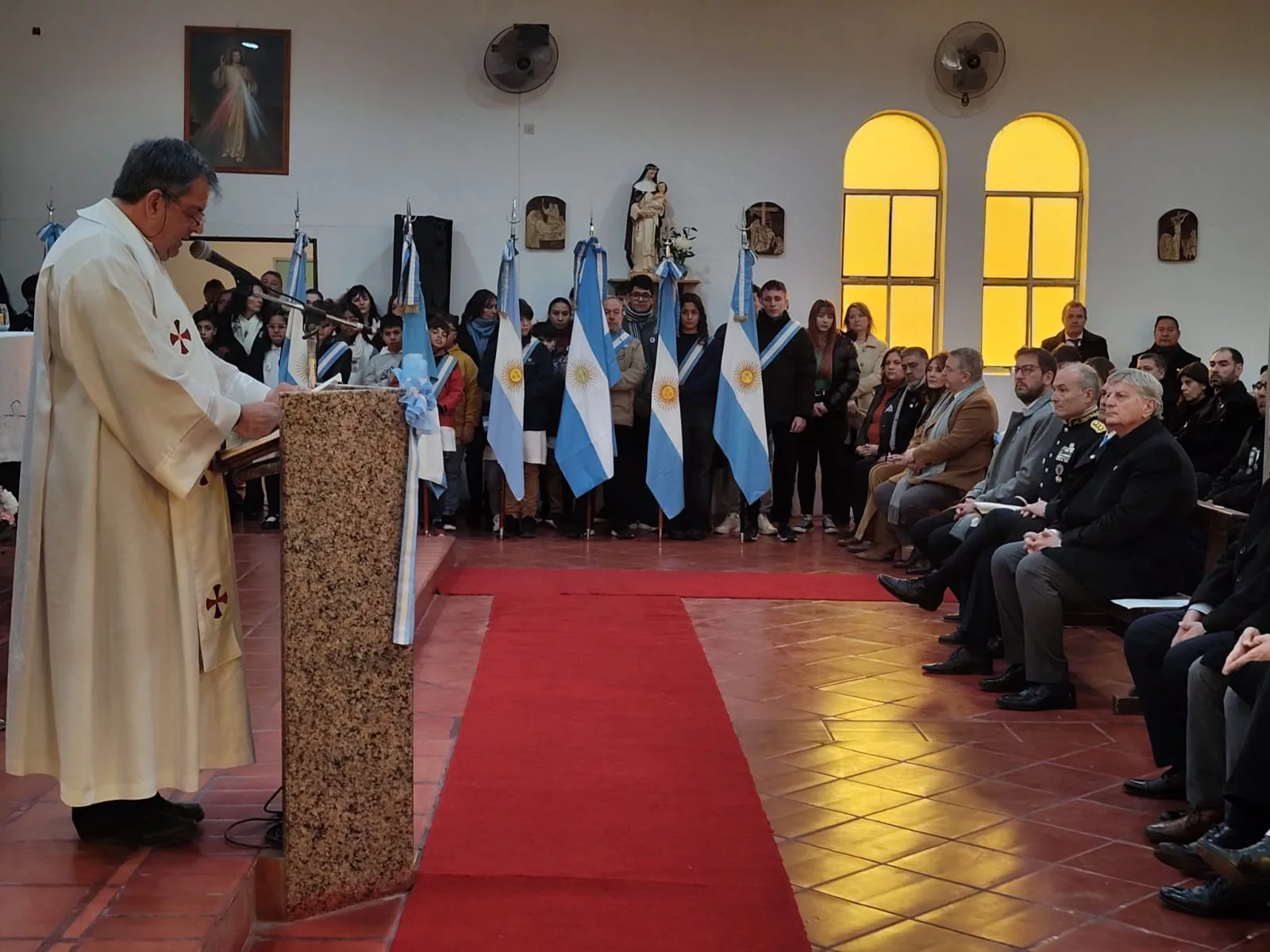 La Pampa: durante el Tedeum por el Día de la Independencia, el padre Aguirre llamó a construir una “Patria Grande” y alerta sobre los “profetas del pánico y la angustia”