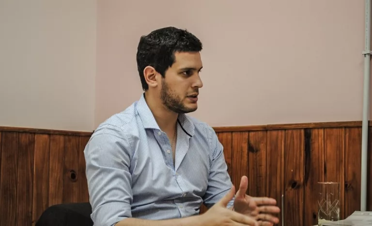 “Lo que le piden a Milei a nivel nacional, lo terminan haciendo con nosotros acá por la falta de diálogo”, declaró Federico Guidugli de la UCR pampeana