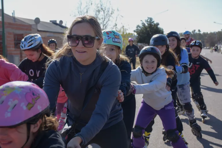 La Municipalidad impulsa el bienestar integral con clases deportivas abiertas durante las vacaciones de invierno