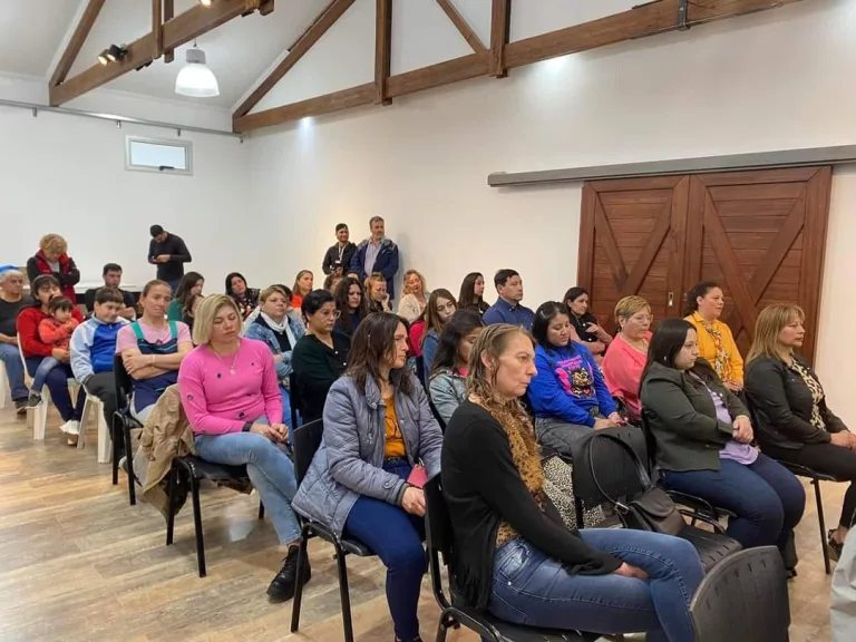 Capacitación especializada: 34 cuidadores de Eduardo Castex reciben certificados para mejorar el cuidado de personas vulnerables