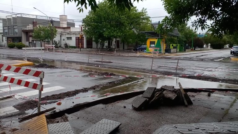Obra de cordón-cuneta en Avenida San Martín esquina 9: Dos sentidos del bulevar piquense cortados