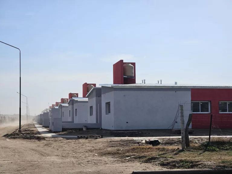 Fernanda Alonso confirma la entrega de 200 viviendas en General Pico para este año