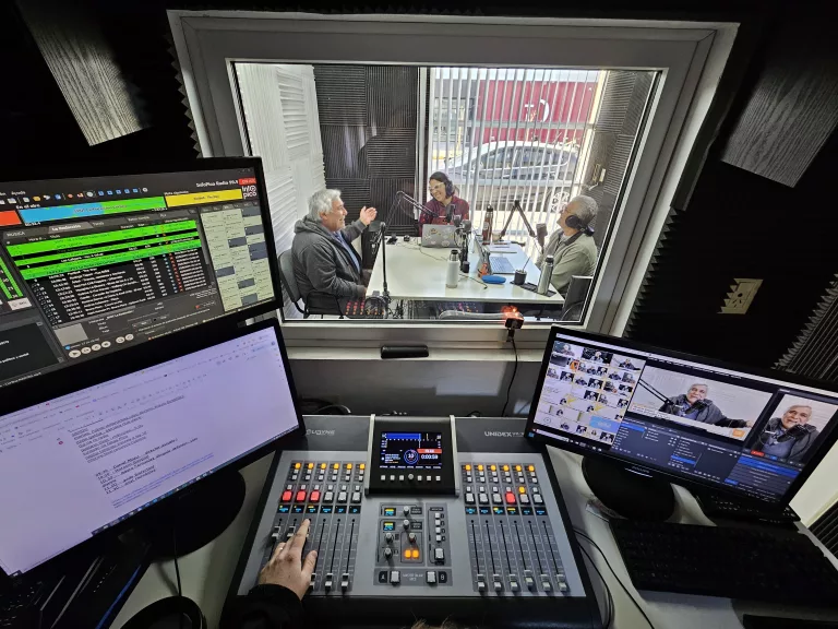 INFOPICO RADIO 99.9: celebrando cuatro años de informar a la comunidad