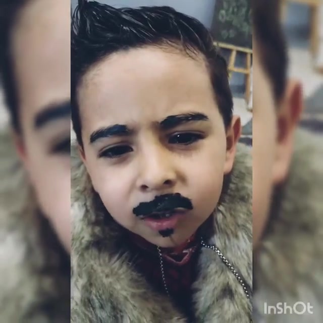 La Pampa: tenía una fiesta de disfraces en el jardín, fue vestido como Ricky Fort y se hizo viral