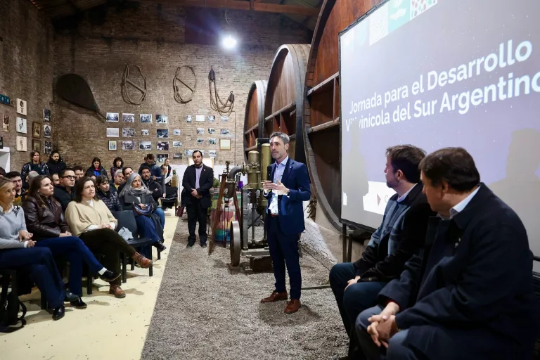 La Pampa impulsa el desarrollo vitivinícola con estudio pionero de caracterización regional