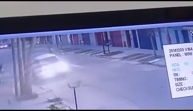 VIDEO: motochorros mataron a una nena de 11 años en Lanús Oeste cuando entraba a la escuela