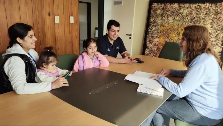 El Programa “Consultorio Emprendedor” visitó Conhello, Ceballos y General Pico