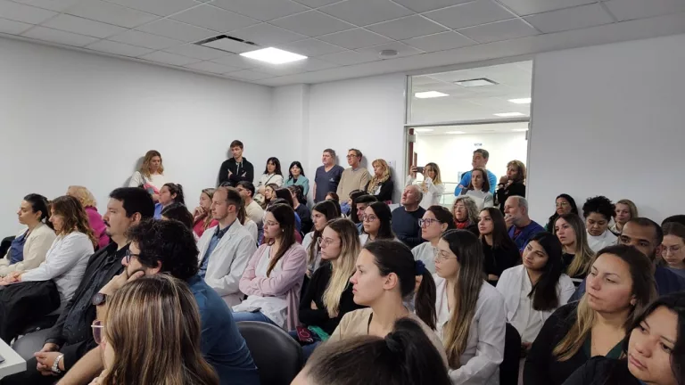 La Pampa impulsa la investigación en salud: primeras jornadas provinciales de residentes en el Hospital René Favaloro