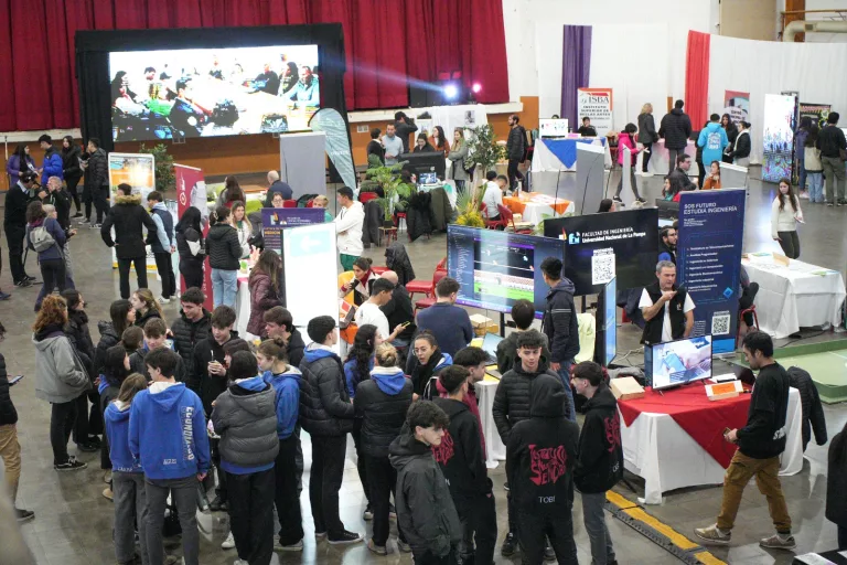 Más de 20 instituciones educativas pasaron por la Expo Carreras que da 313 oportunidades para proyectar un futuro en General Pico