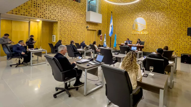 General Pico | Por mayoría aprobaron los aumentos de tasas municipales y servicios concesionados