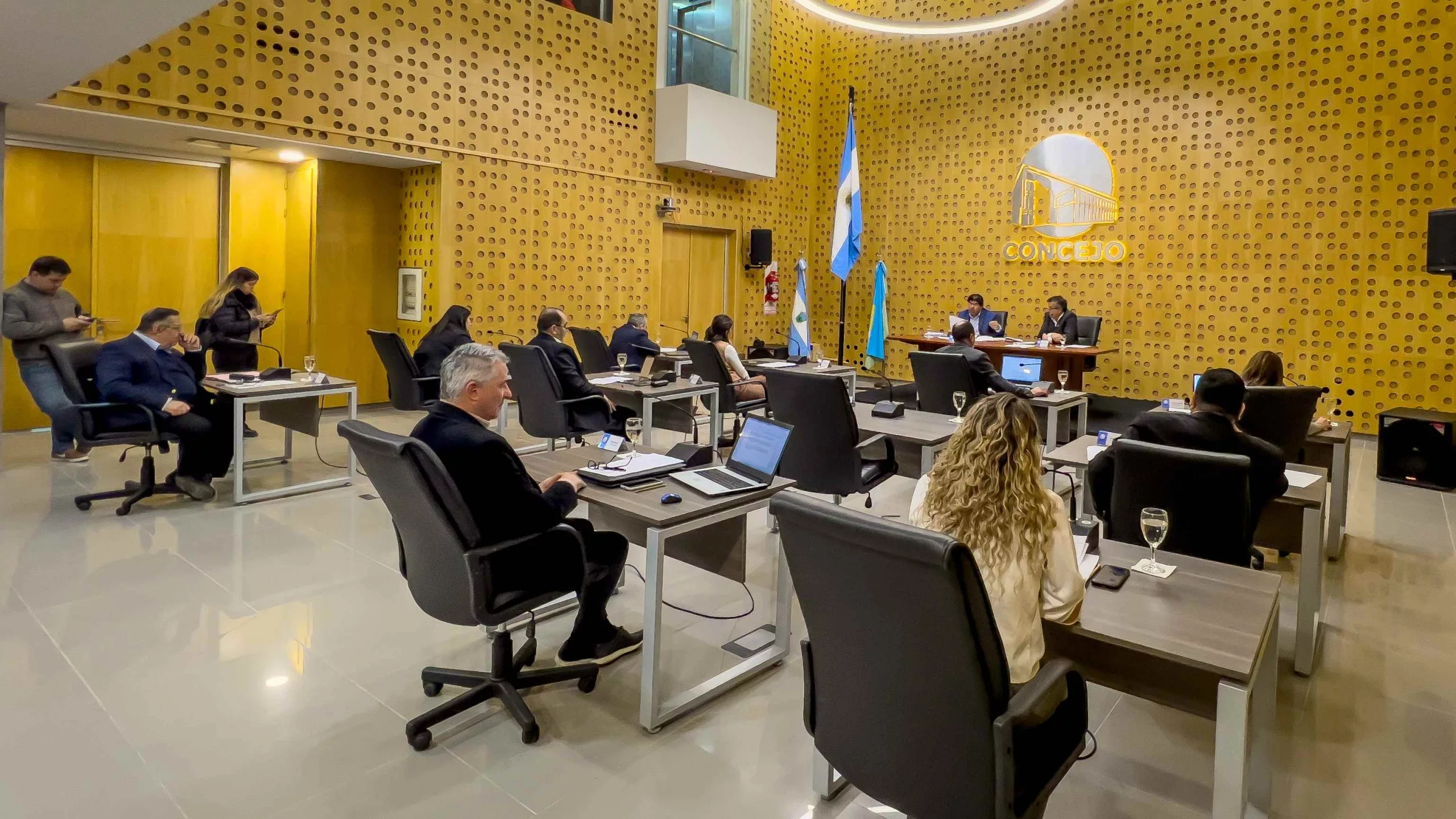 General Pico | Por mayoría aprobaron los aumentos de tasas municipales y servicios concesionados