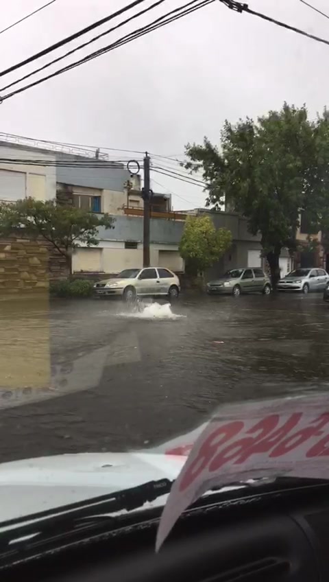 Colapsan alcantarillas por las abundantes precipitaciones
