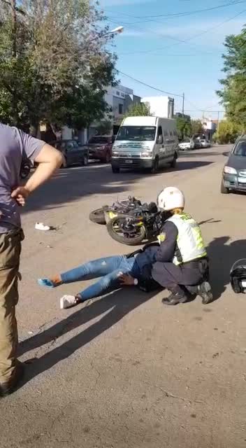 Accidente de tránsito dejó como saldo a una joven hospitalizada
