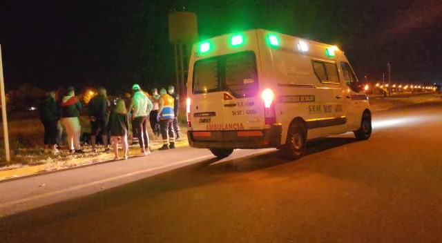 Motociclista resulta herido accidentarse en Diagonal Norte entre 407 y 407 bis en la madrugada
