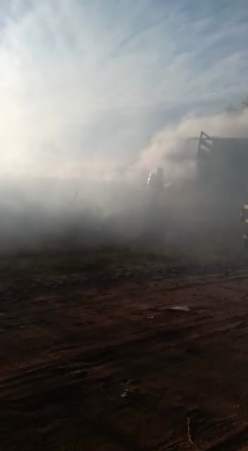 Se prendió fuego un camión en el “viejo” camino a Dorila