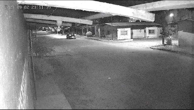 Delincuentes olvidaron lanzar una granada y explotó dentro de su auto: cuatro muertos en Ecuador