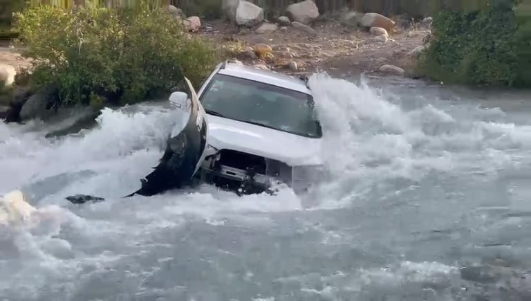 Una turista murió tras caer con su vehículo a un arroyo en Mendoza