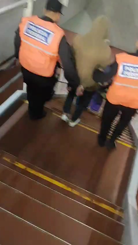 Detalles de cómo fue detenido el prófugo “Gringuito” Luna en la Terminal de ómnibus de Retiro: “se había teñido el pelo y usaba lentes”, dijeron desde la policía
