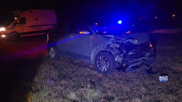 Pudo ser una tragedia: Chocó contra una formación de un tren y se activaron los airbag