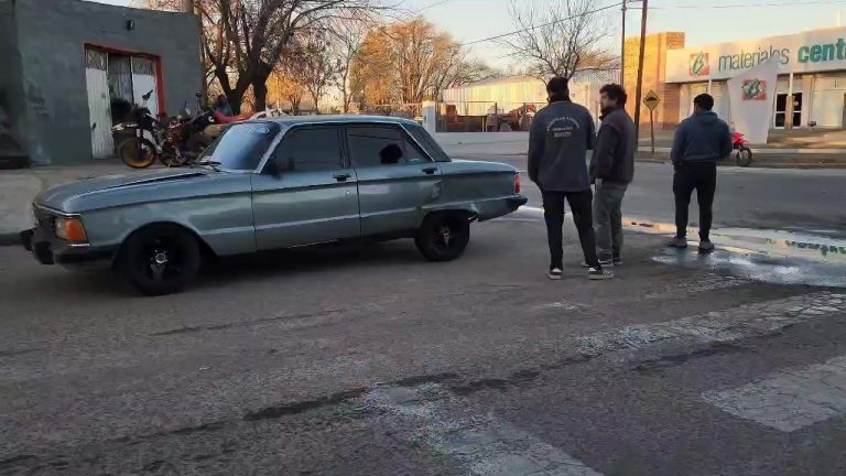 Siniestro vial en calle 33 y 30 de General Pico: una mujer hospitalizada