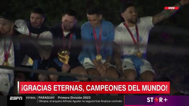 El susto de los jugadores de la Selección: rozaron unos cables a baja altura y Leandro Paredes perdió la gorra
