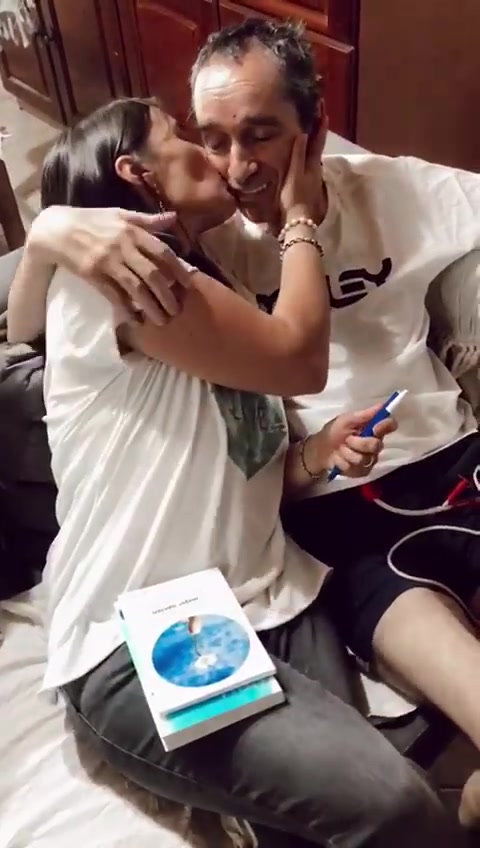 La familia de Guido Pittana mostró cómo fue la emotiva videollamada a la clínica donde el traumatólogo deberá tratarse en EE.UU