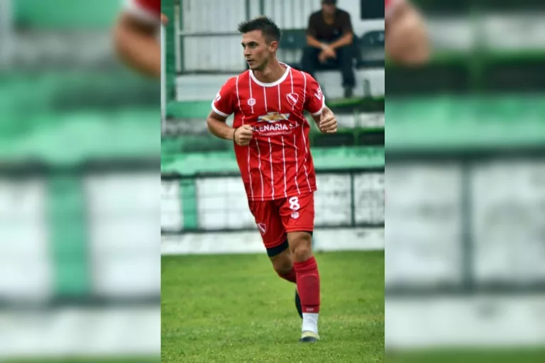 Román Lovera, jugador de Sportivo Independiente y el sueño del provincial: “se armó un equipo para pelear arriba”