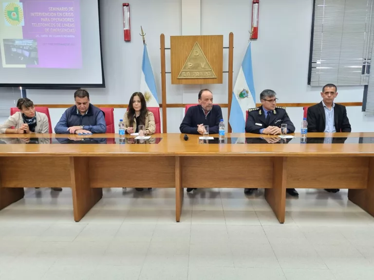 Importante formación para Operadores Telefónicos de Emergencias