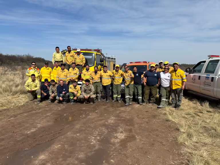 La Pampa impulsa capacitación interprovincial en el manejo de autobombas para combatir incendios forestales