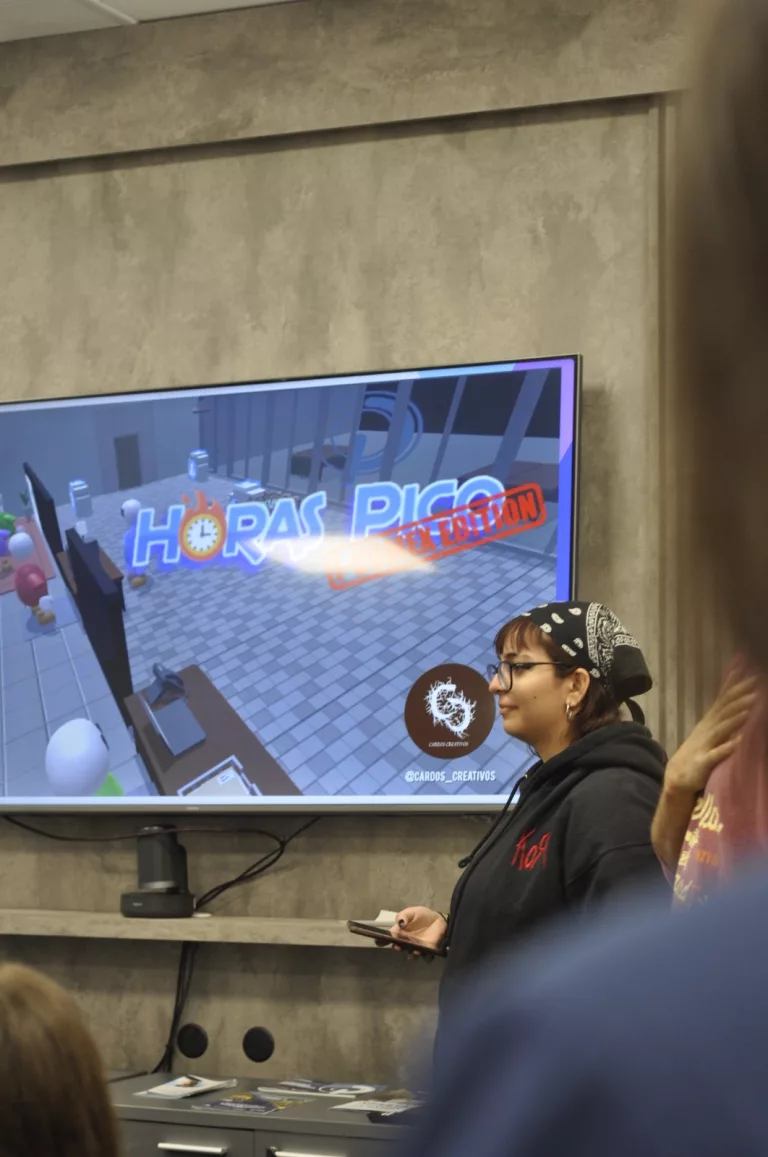 Cardos Creativos: ganadores del Game Jam con “Horas Pico”