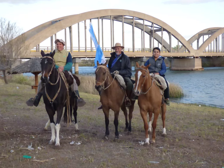 Histórica cabalgata finaliza en Gobernador Duval: turismo y tradición se unen en La Pampa