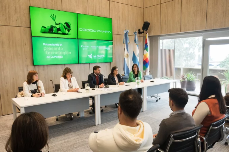 La Pampa lanza ‘Código Pampa’, un programa para formar a jóvenes en tecnología e inclusión digital