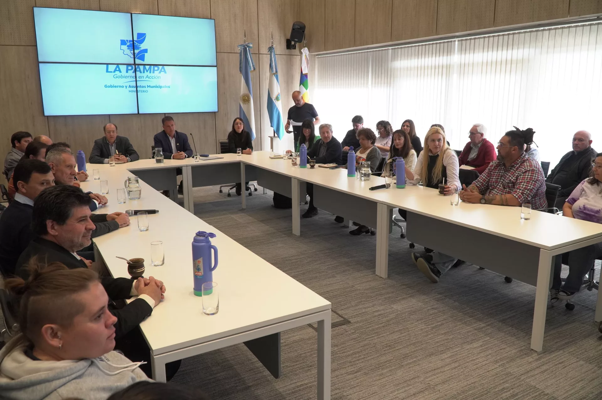 El Gobierno de La Pampa refuerza apoyo al sector cooperativo con la ampliación de programas de asistencia