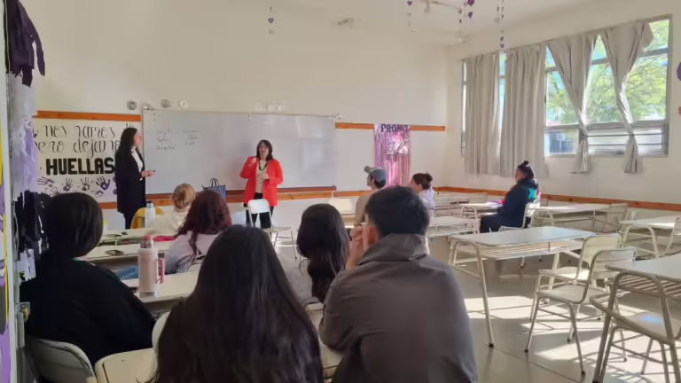 Educación + Justicia: alumnos de dos escuelas de Victorica se sumaron para organizar un simulacro de juicio en General Pico