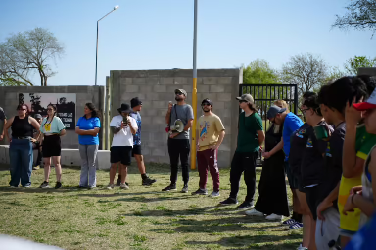Más de 80 chicos de localidades del norte pampeano disfrutaron de un campamento en la laguna de General Pico