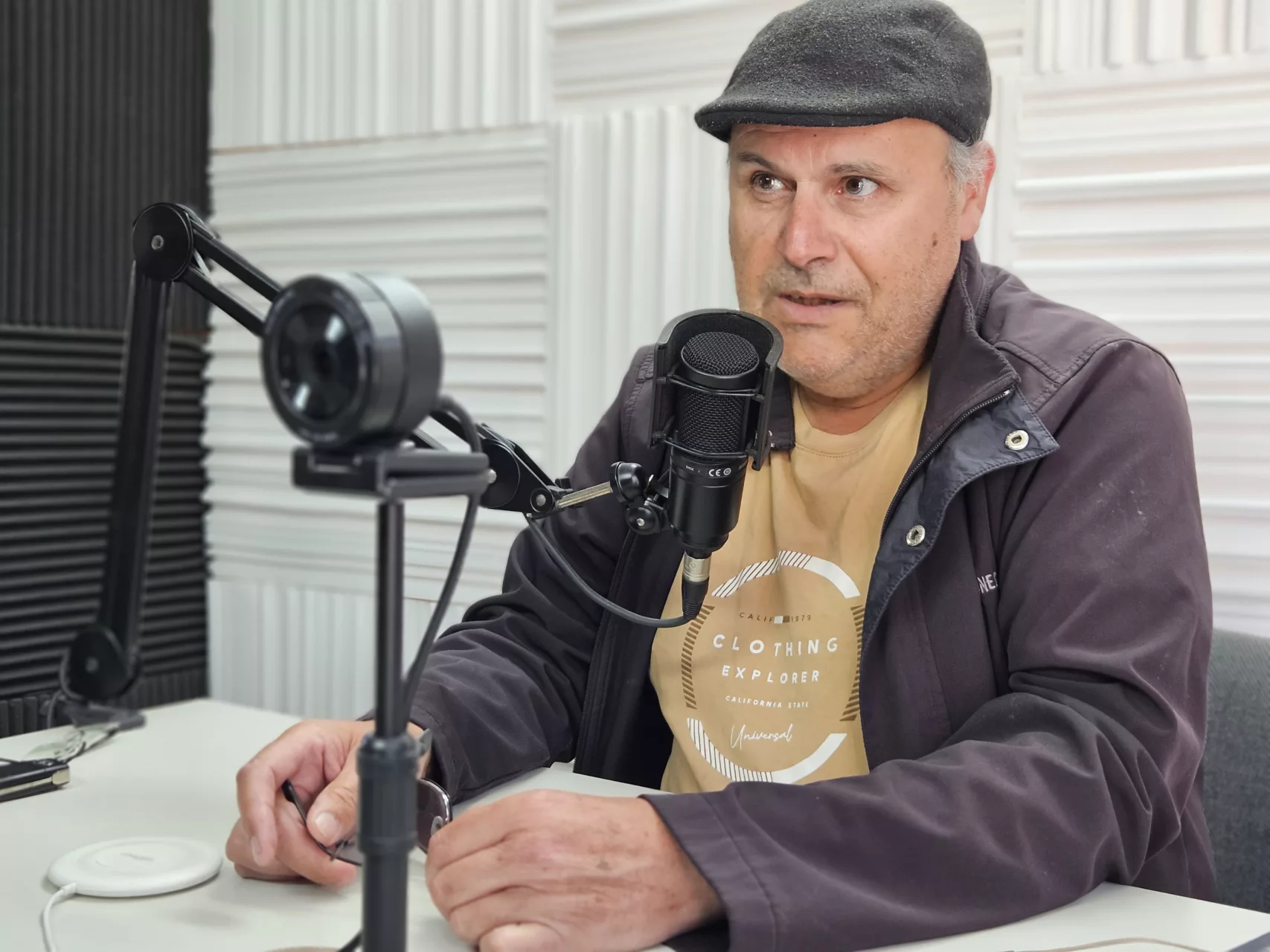 Gerardo Alainez: de la televisión en blanco y negro a volar sobre La Pampa con drones