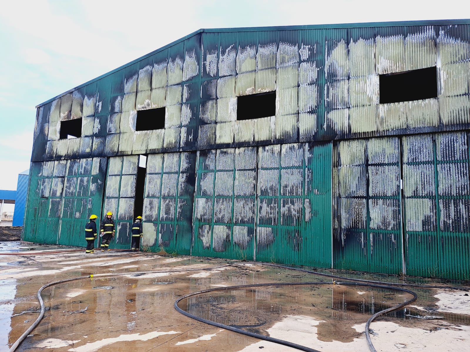 Incendio de galpón en General Pico: detuvieron a un joven y hay cuatro menores involucrados en el siniestro que causó daños por 200 millones