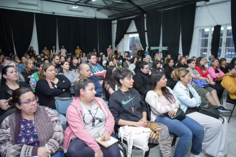 Más de 120 emprendedores se reúnen para fortalecer estrategias en General Pico