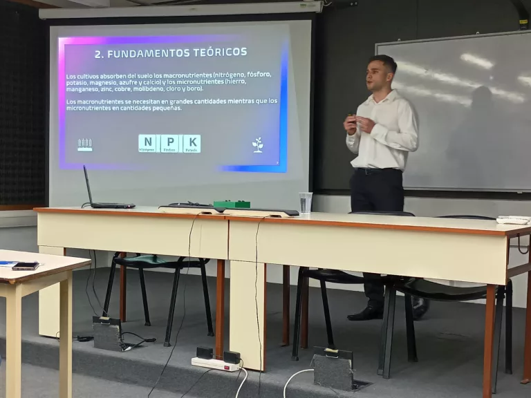 Primer graduado en Ingeniería en Computación de la UNLPam