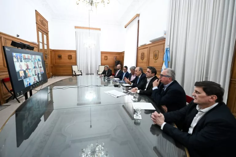 El Gobernador Ziliotto participó en una reunión clave sobre el Presupuesto 2025, encabezada por Guillermo Francos y Luis Caputo