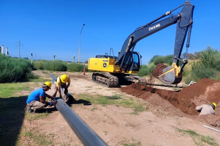 Paralización y retiro de maquinaria del Acueducto del Río Colorado: la obra que queda en pausa en La Pampa