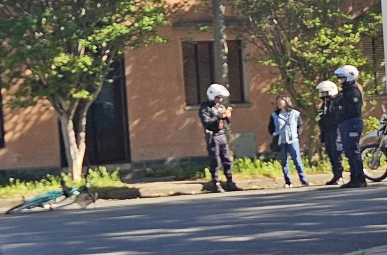 Accidente de tránsito en la intersección de calles 1 y 12