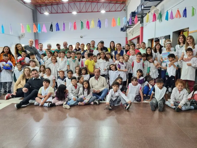 Concientización vial en Trenel: el Ministerio de Seguridad promueve el uso de cascos desde la infancia