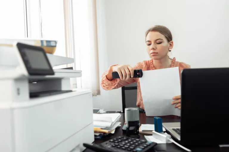 ¿Qué factores permiten considerar a una marca como confiable en tecnología informática?