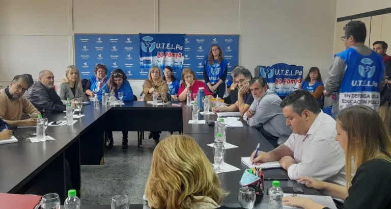 UTELPa presiona: exigencias clave tras la oferta salarial del gobierno provincial