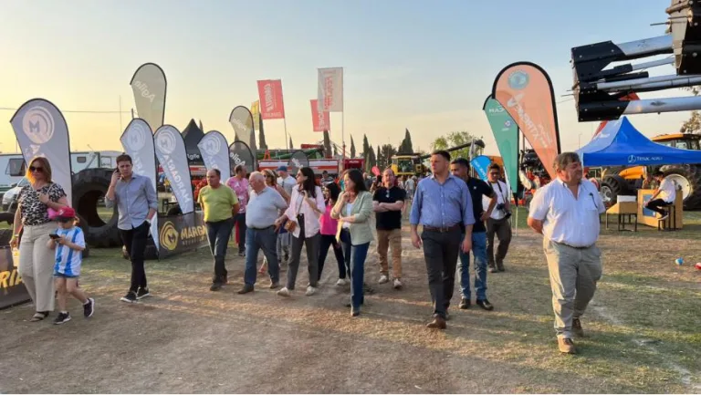 Club Deportivo Estudiantil celebra 15 años de éxito con la exposición agrícola y ganadera, consolidándose como un pilar productivo regional