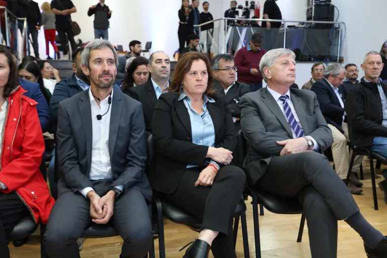 Lanzan en General Pico un ambicioso Parque Solar Fotovoltaico: impulso a la energía sostenible y la asociación público-privada en La Pampa
